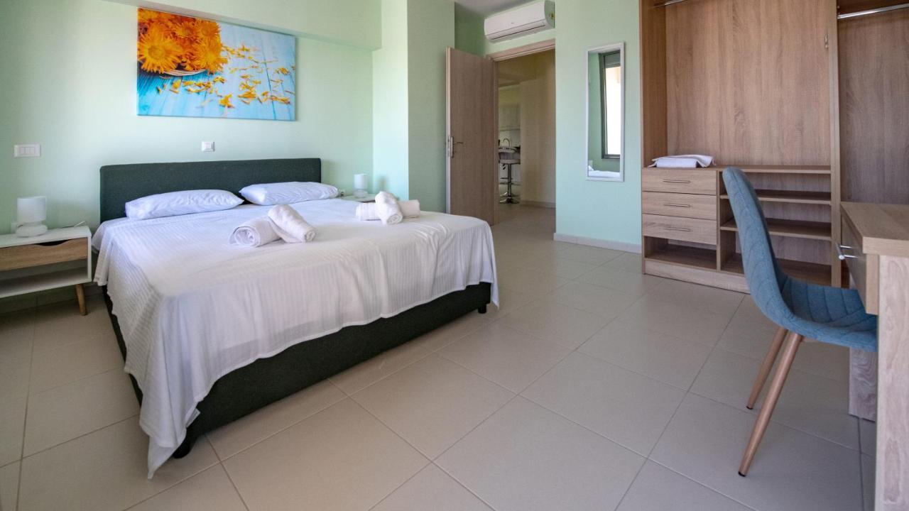 Eden Sunflower - Luxurious With Sea View Apartment