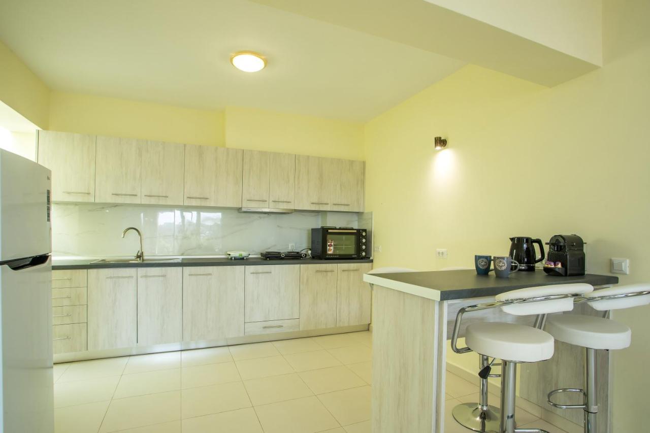 Eden Sunflower - Luxurious With Sea View Apartment
